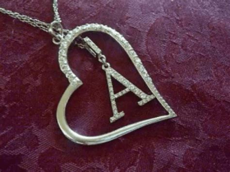 Find images of letter f. قلوب مكتوب عليها اسماء , اجمل صور وخلفيات مكتوب عليها ...