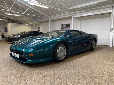 The price at the time of its unveiling in 1992 was jaguar had originally planned on building 350 units of the xj220, but in the end, only 275 had. Jaguar XJ220 | McGurk Performance Cars