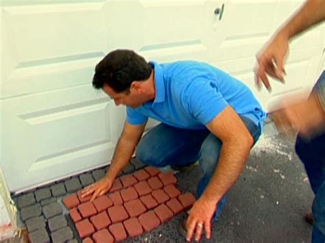 How To Lay A Cobblestone Driveway How Tos Diy