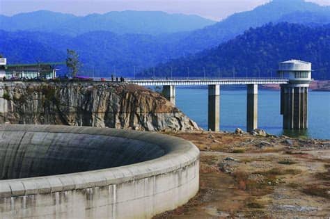 Pengerusi psm selangor, v selvam berkata, krisis air di selangor seperti sudah tiada kesudahannya dan masalah gangguan air semakin kritikal dan ini menunjukkan kerajaan negeri sudah tidak mampu. Hydraulic Fluid Spill In Sungai Selangor Causes Water ...