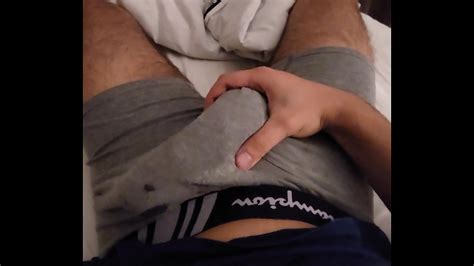 20yo With Fat Cock Shows Off His Bulge Xnxx