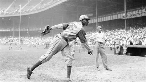 mlb-gesture-to-negro-league-players-is-honorable-but-now-pay-them