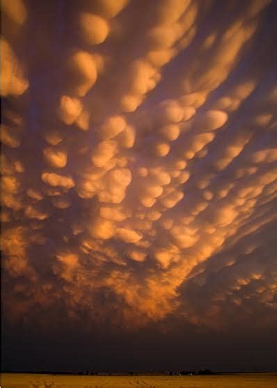 The 7 Most Jaw Dropping Cloud Formations