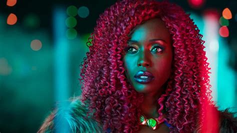 First Look At Anna Diop In New Starfire Supersuit From Season Three