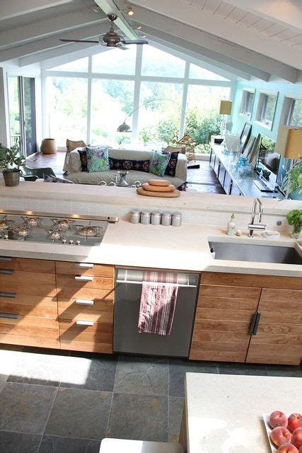 Do ikea kitchen cabinets really hold up? kitchen looking into family room | Küchen layouts ...
