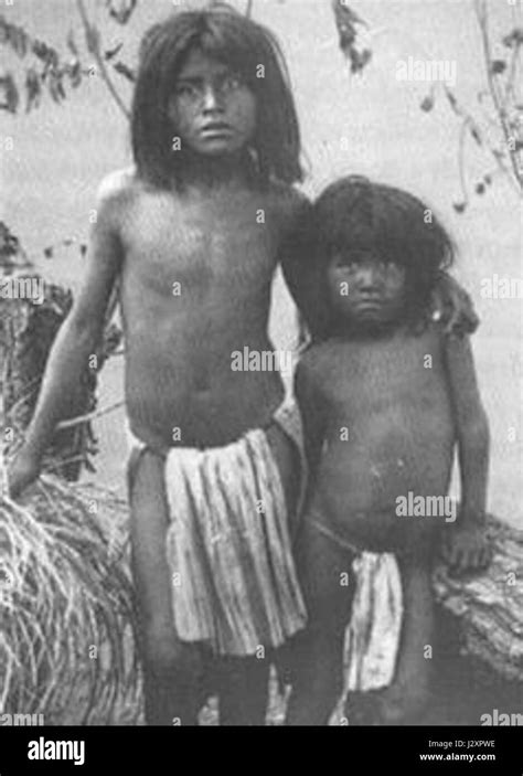 Apache Children In 1880 Stock Photo Alamy