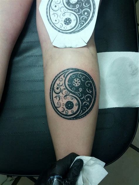 We are tattooer owned and operated. Geometric Tattoo - Learn the magical Yin Yang Tattoo Meaning | Best Tattoo Designs Ideas ...