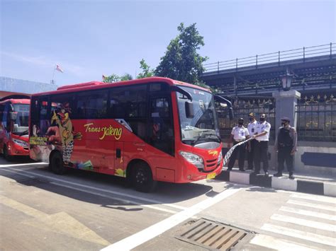 Bus Trans Jateng Mulai Beroperasi Di Solo Sangiran Kumparan Com