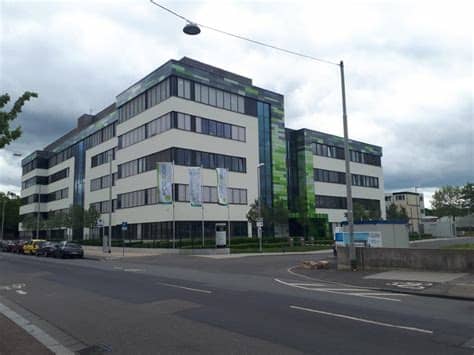 Sein startup will echte milchprodukte herstellen, die nicht von der weide und aus der molkerei, sondern dem labor kommen. BioNTech - Wikipedia