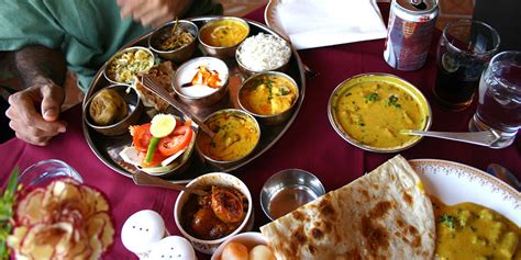 10 Best Jaipur Foods to Try, Jaipur Cuisine: Mawa Kachori