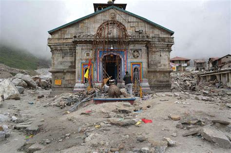 Valitse laajasta valikoimasta samankaltaisia kohtauksia. Discover Life: Kedarnath Temple - a victim of human ...