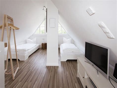 Schlafzimmer schlafzimmer ideen dachboden : Ferienhaus Hus Hanbutt | Dachboden, Badezimmer ...