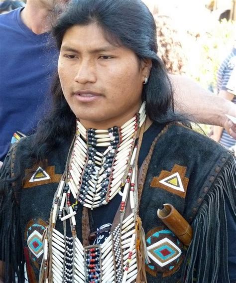 Yaşayan Kızılderililer Native American Men Native American Peoples