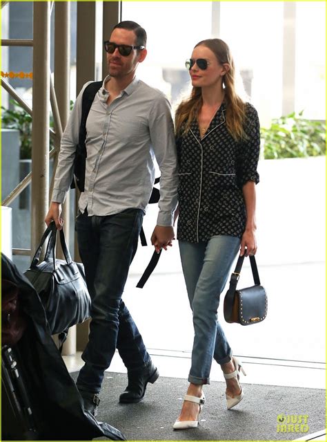 Kate Bosworth And Michael Polish Hold Hands For South Korea Flight Photo 2902125 Kate Bosworth