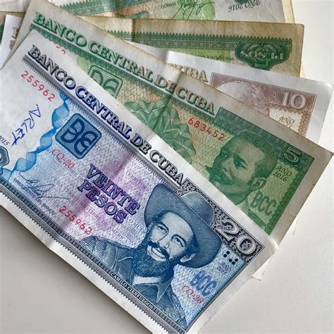 Cuban Money To American Money : 100 Cuban Pesos Stock Image Image Of