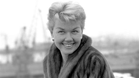 Doris Day Hollywood Legend Dies Aged 97 After Battle With Pneumonia Hollywood Legends The