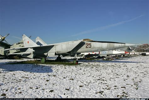 Mikoyan Gurevich Mig 25rb Russia Air Force Aviation Photo