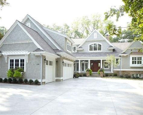 Garage apartment plans (sometimes called garage apartment house plans or carriage house plans) add value to a home and allow a homeowner to creatively expand his or her living space. oconnorhomesinc.com | Modern L Shaped Houses With Garage ...