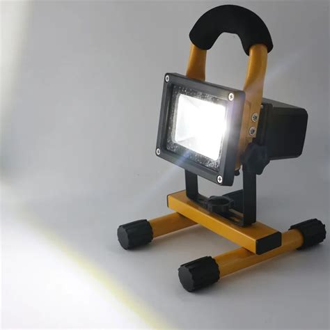 Outdoor Portable Led Flood Light 10w 20w 30w 50w Rechargeable