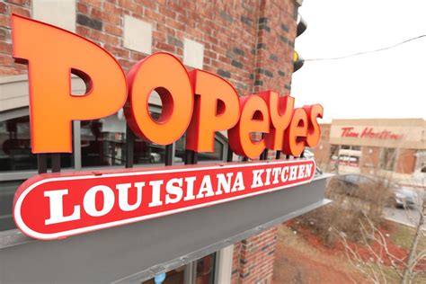 The Worlds Last Popeyes Buffet Is In Louisiana Southern Living