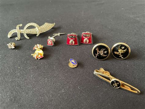 Lot 52 Lot Of Vintage Mens Fraternal Masonic And Shriner Nile Pins And Cufflinks Adams