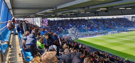 Dein stück bremer brücke für zu. In een ander stadion: VfL Bochum - 1. FC Magdenburg ...