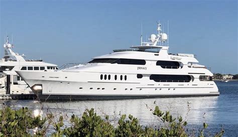 Tiger Woods Luxurious Meter Privacy Yacht Was Worth Million