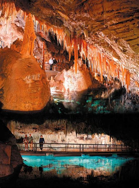Crystal Caves In Bermuda Beautiful Places Places To Go Places To Travel
