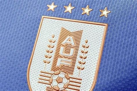La Fifa Exigió A Uruguay Retirar Dos Estrellas De Su Escudo Sabelo