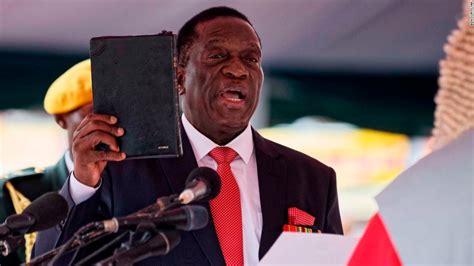 Emmerson El Cocodrilo Mnangagwa Juramenta Como Presidente Interino De Zimbabwe Cnn