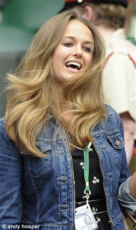 World no 1 novak djokovic gets wife jelena to cut his hair while in lockdown then gives her a backhanded naturally compliment. Andy Murray's fiance Kim Sears pitted against Novak ...