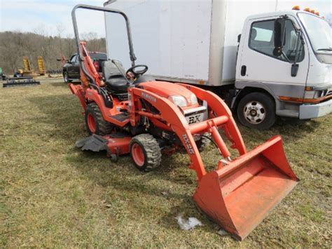 Kubota Bx25 Compact Tractor Wla240 Loader And 60inch Belly Mower And Bt601