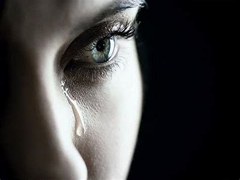 crying girl wallpapers top free crying girl backgrounds wallpaperaccess