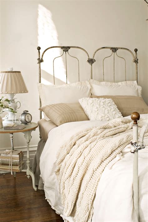 25 Cozy Bedroom Ideas How To Make Your Room Feel Cozy