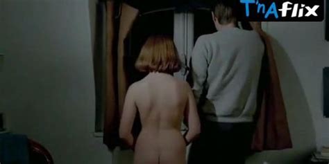 Isabelle Huppert Butt Breasts Scene In The Lacemaker Tnaflix Com