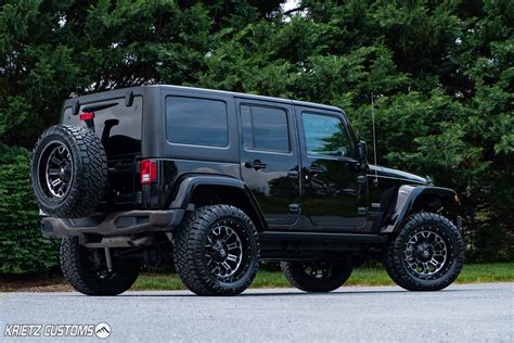 Lifted 2016 Jeep Wrangler With 20×10 Fuel Crush Wheels And 25 Inch