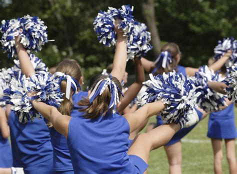 Different Formations For Cheerleading Competition Routines Livestrongcom