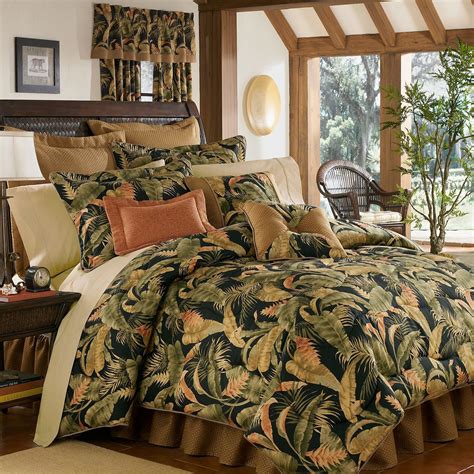 La Selva Black Tropical Comforter Bedding