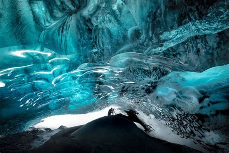 Super Cool Pictures Show Otherworldly Beauty Of Crystal Ice Caves Deep