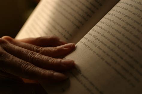 How To Read: 7 Simple Reading Strategies To Help You Read ...