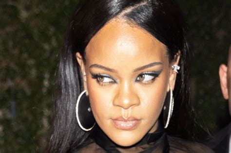 Rihanna Joins The Billionaires Club And Becomes The Richest Musician