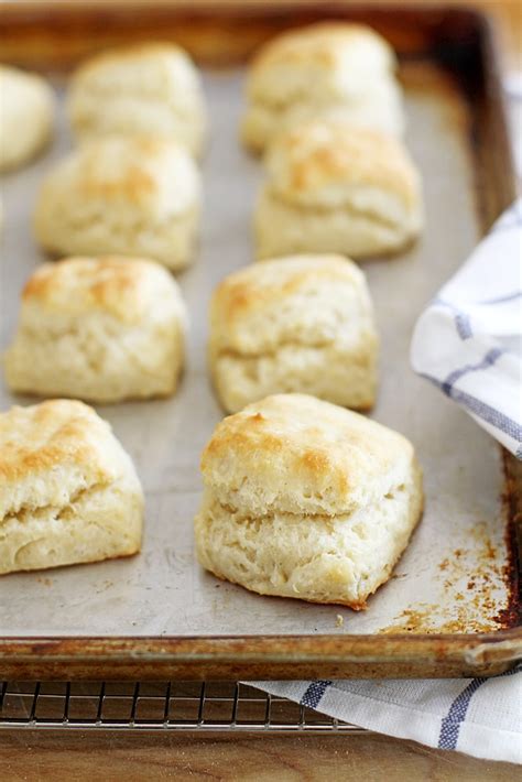 Flaky Fluffy Southern Buttermilk Biscuits Recipe Girl Versus Dough