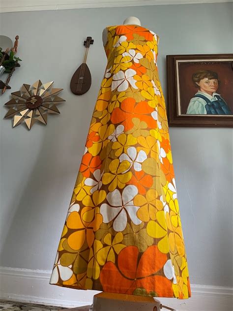 late 60s early 70s floral dress gem