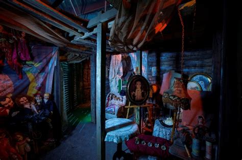 He appeared as a scareactor in the cabin in the woods haunted house during halloween horror nights. Deliciously cringe-worthy: Halloween Horror Nights at ...