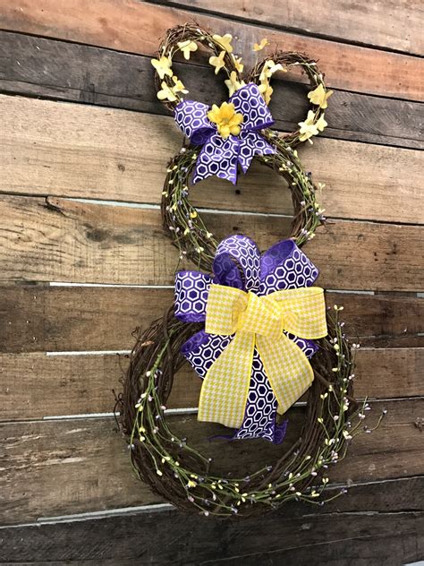 Easily transition from festive to seasonally stylish with door decor that you can display during the holidays and leave up until spring (without looking like that add color and a lovely fragrance to your home with a dried lavender wreath. Easter Wreath, Bunny Wreath, Easter Bunny Wreath, Easter ...
