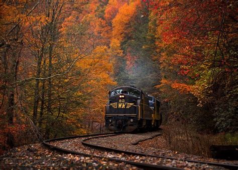 The Best Times And Places To See Fall Foliage In West Virginia In 2016