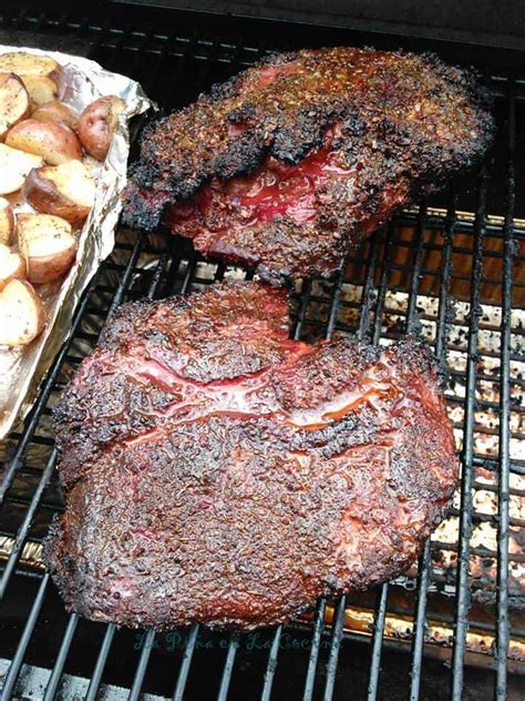 With this smoked sliced chuck roast recipe, you'll be able to create beef as moist, tender, and flavorful as traditional texas brisket. Beef Chuck Riblet Recipe : How to Cook a Rolled Beef Chuck Roast in the Oven ... : Beef chuck ...