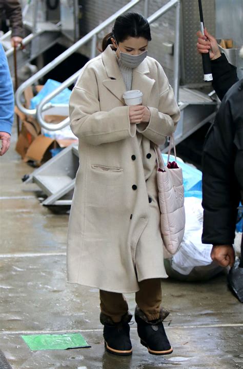 Discover more posts about selena gomez 2021. Selena Gomez - "Only Murders in the Building" Filming in ...