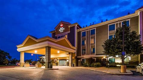 Expedia has a diverse selection of hotels worldwide, so if you're looking for your preferred hotel brand, you are sure to find it here. Best Western Plus Executive Inn | Hôtel Toronto | Best Western