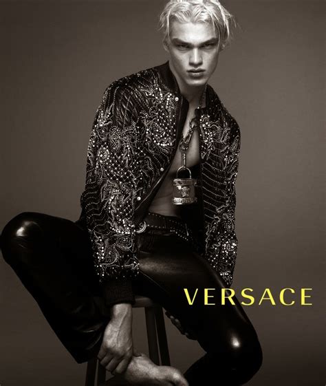 The Essentialist Fashion Advertising Updated Daily Versace Ad